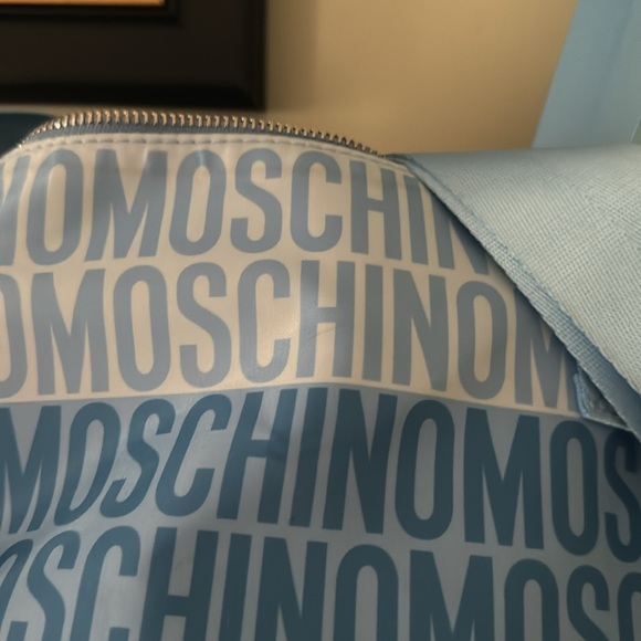 MOSCHINO XL TRAVEL BAG BLUE OMBRE - Picture 7 of 8